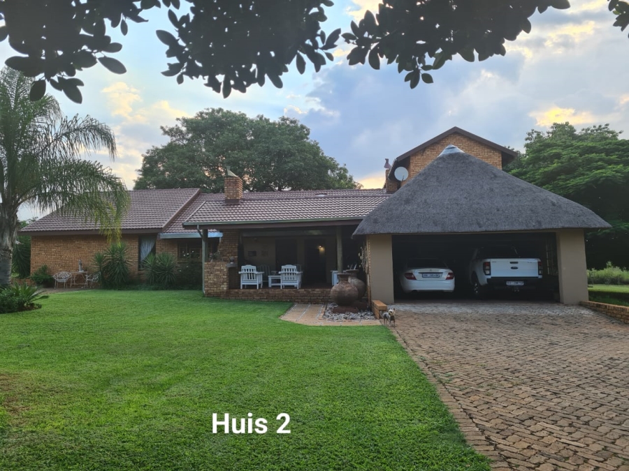 10 Bedroom Property for Sale in Schietfontein North West